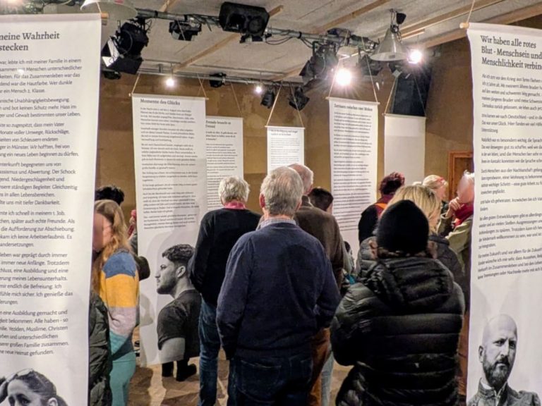 2025_09_Siehe – ein Mensch Ausstellung